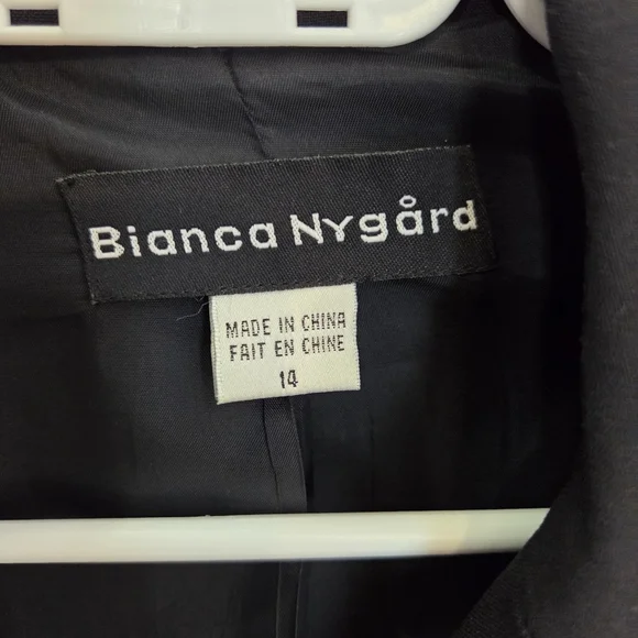 ⭐️Bianca Nygard Navy Elegant Blazer with Cream Stitching Size 14 - Picture 3 of 4